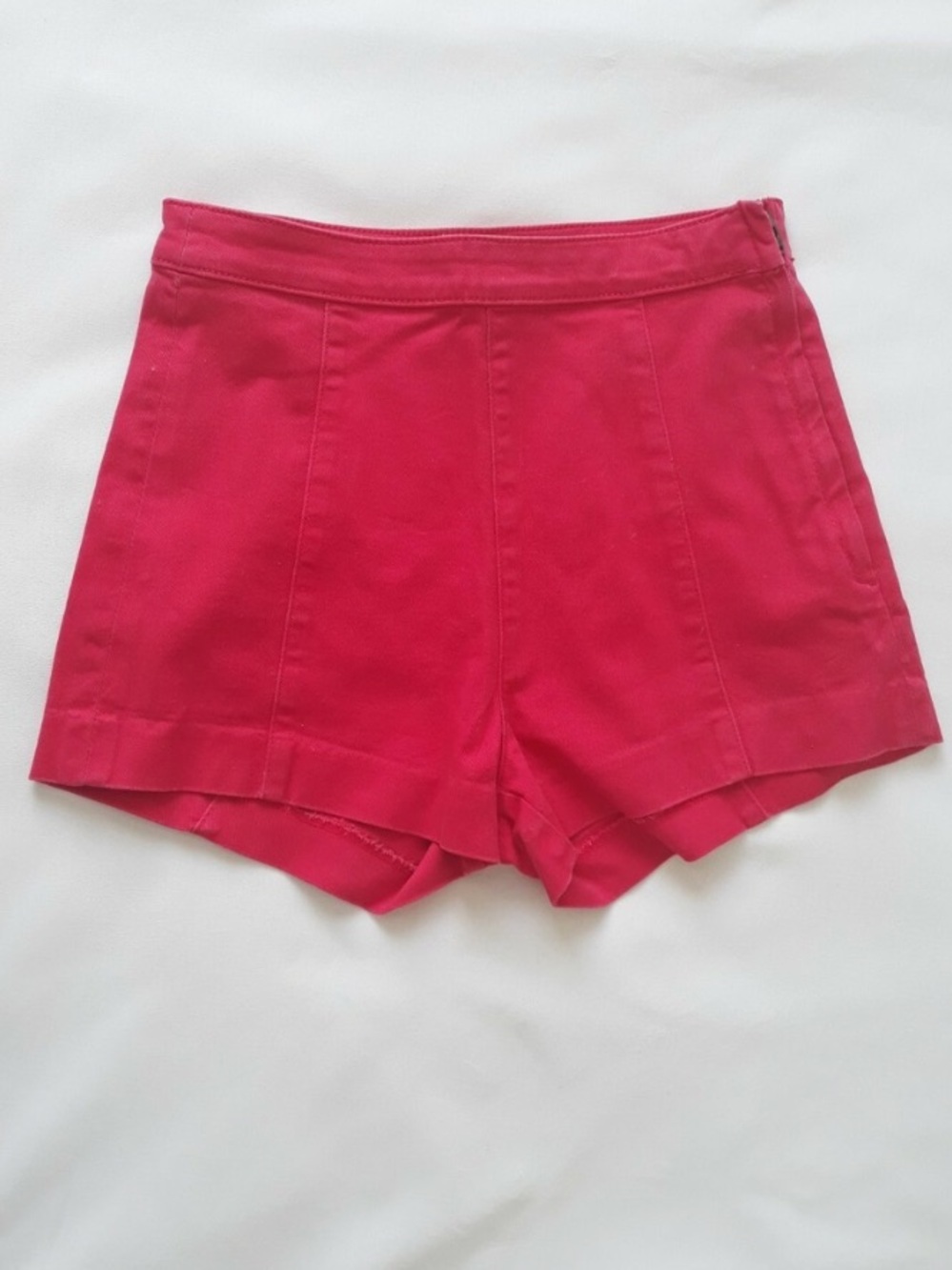 H&M Hot Pink High-Waist Shorts with side zipper Like new!